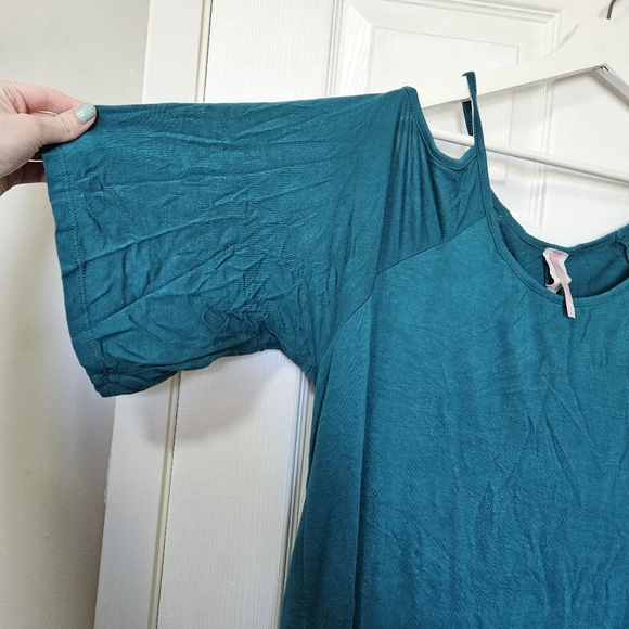 Jade Green off the shoulder shirt - Picture 3 of 5
